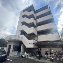 グランデュア中村